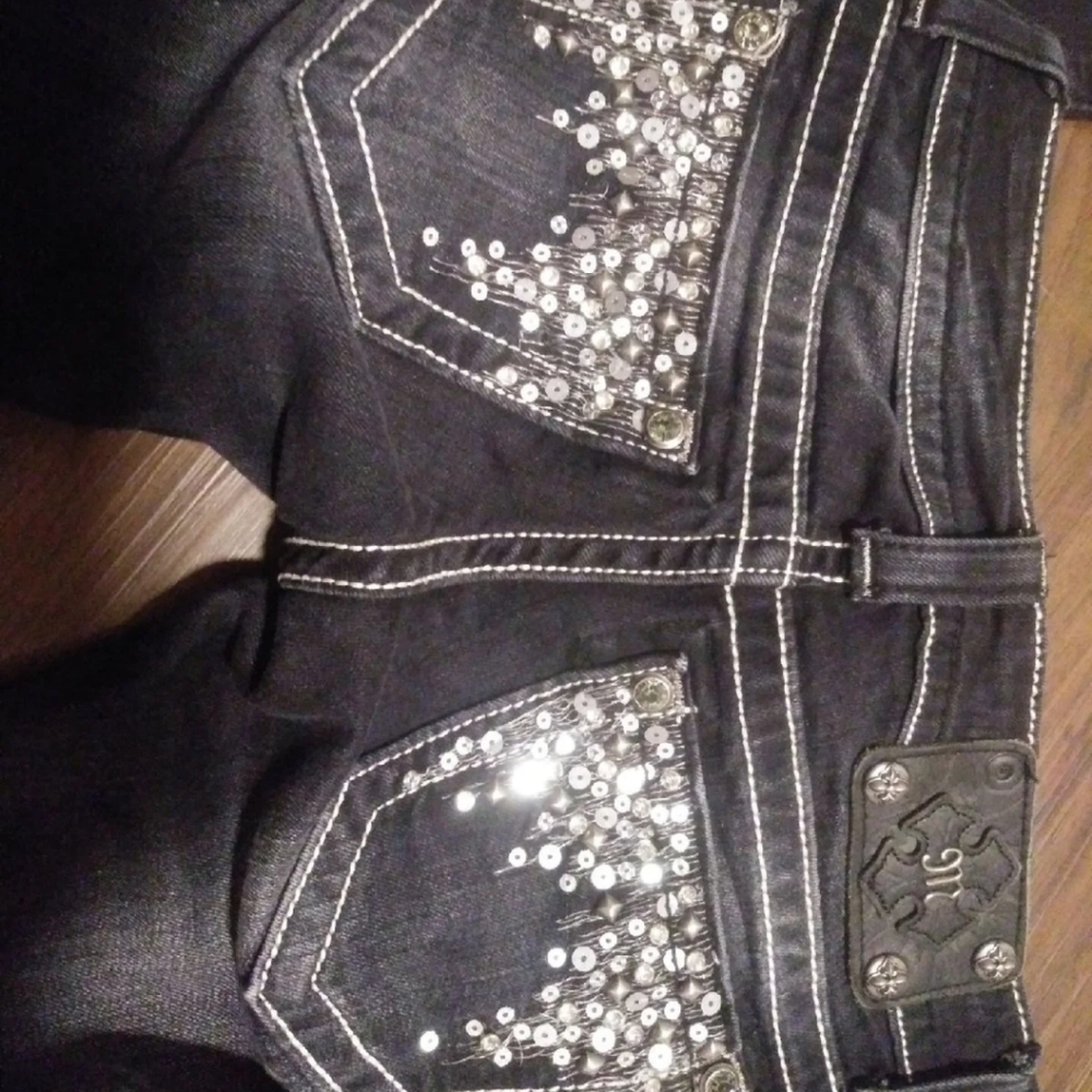 Buckle jeans